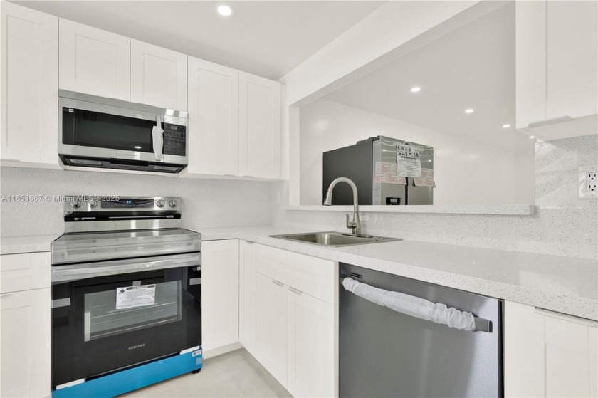 Discover this beautifully updated first-floor condo in the - Beach Condo for sale in Tamarac, Florida on Beachhouse.com