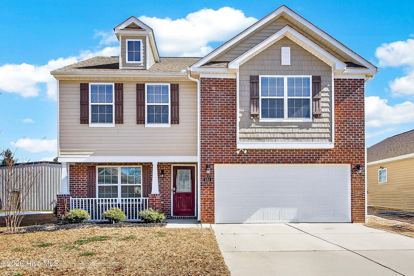 Welcome to 524 Dakota Ave in the highly desirable Tyler, Home on - Beach Home for sale in New Bern, North Carolina on Beachhouse.com