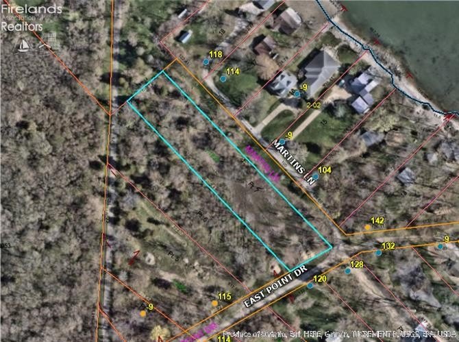 Kelleys Island 1.18 acre corner lot on the east side with a - Beach Lot for sale in Kelleys Island, Ohio on Beachhouse.com