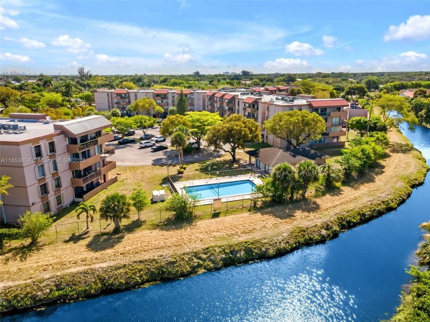 This beautiful condo is meticulously maintained and move-in - Beach Condo for sale in Miami, Florida on Beachhouse.com