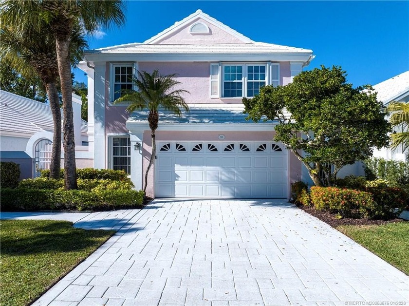 Rarely available model in the gated Barclay Club at PGA National - Beach Home for sale in Palm Beach Gardens, Florida on Beachhouse.com