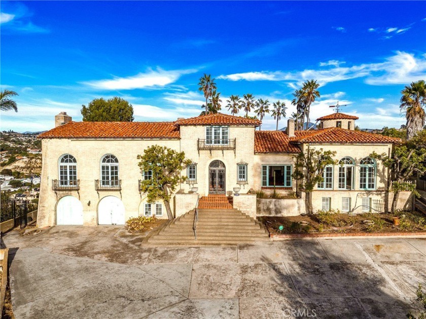 The Collins-Wellington Estate, an architectural gem in San Diego - Beach Home for sale in National City, California on Beachhouse.com