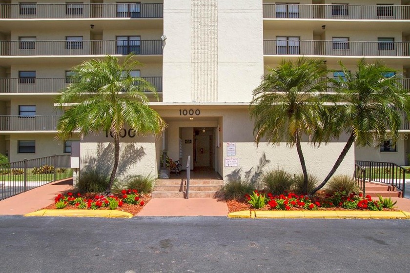 Welcome to this beautifully remodeled condo in the section of - Beach Condo for sale in Clearwater, Florida on Beachhouse.com