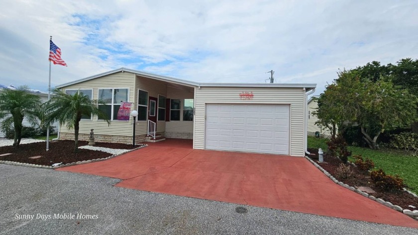 Welcome to this meticulously maintained 2005 Palm Harbor home 3 - Beach Home for sale in Wimauma, Florida on Beachhouse.com