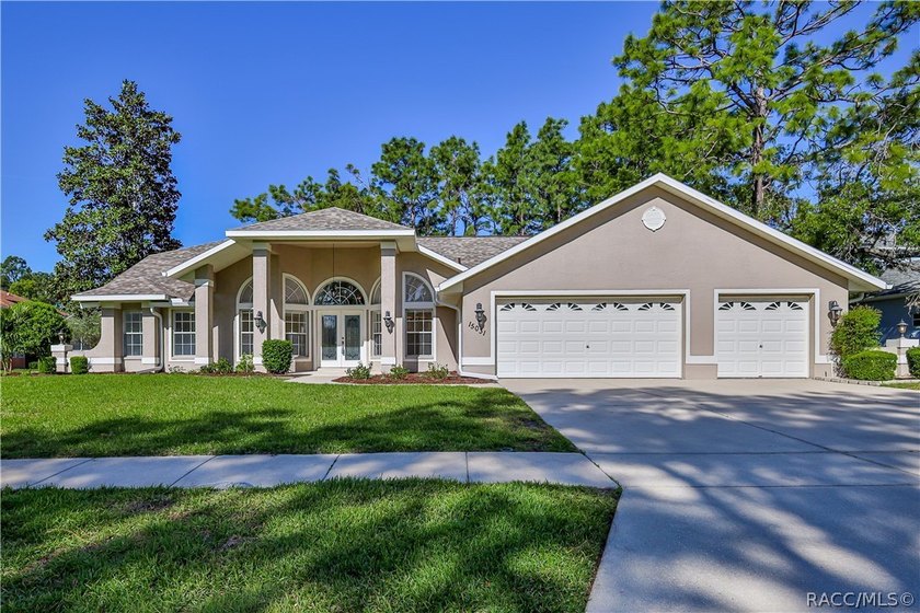 Come to Silverthorn and take a look at this beautifully updated - Beach Home for sale in Spring Hill, Florida on Beachhouse.com