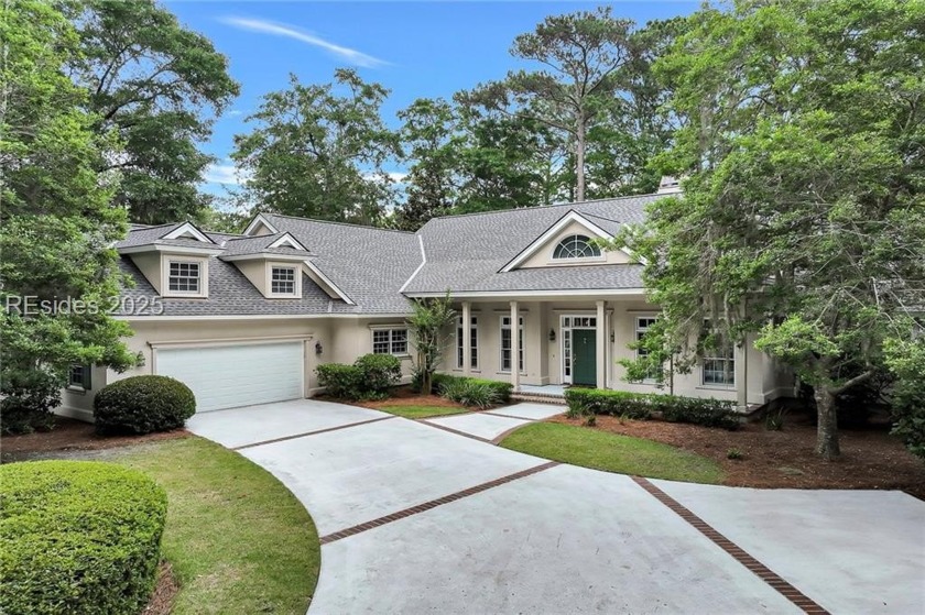 This custom home with Lowcountry charm is complemented with a - Beach Home for sale in Hilton Head Island, South Carolina on Beachhouse.com