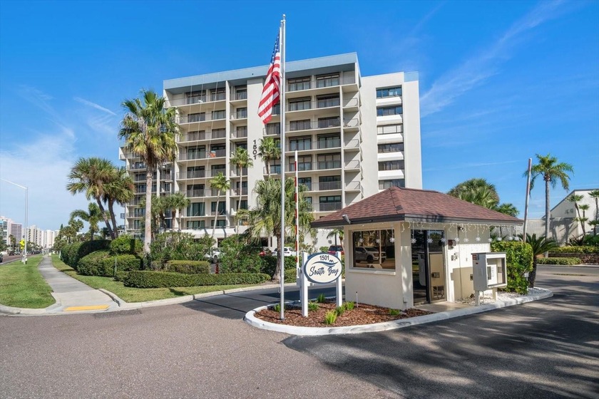 INVESTOR ALERT!!! Originally priced at $999,999! NOW PRICED TO - Beach Condo for sale in Clearwater Beach, Florida on Beachhouse.com