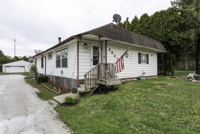 Check out this awesome ranch in Pleasant Prairie with a ton of - Beach Home for sale in Pleasant Prairie, Wisconsin on Beachhouse.com