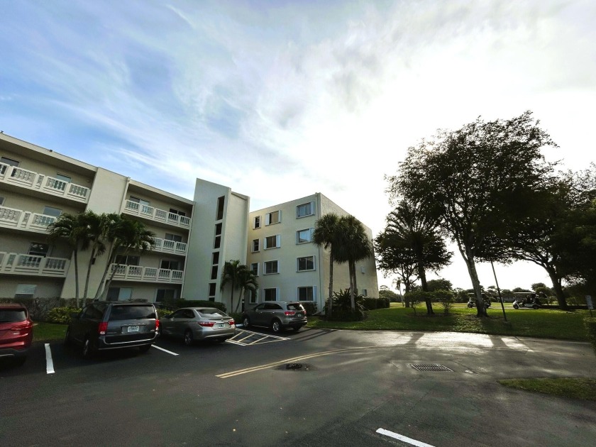Wow!!! LOCATION, LOCATION... 2000 sq ft. LARGEST 3 bedroom 2 - Beach Condo for sale in Lake Worth, Florida on Beachhouse.com