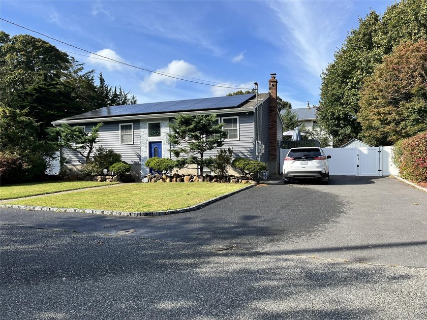 Whether you're escaping the city or settling in full-time, this - Beach Home for sale in Wading River, New York on Beachhouse.com