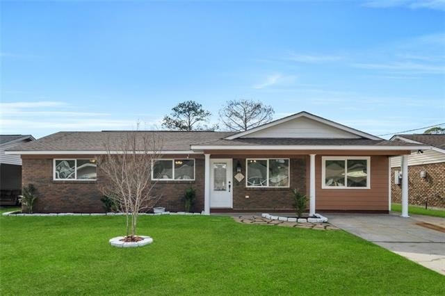 Welcome to this spacious and beautifully updated home in the - Beach Home for sale in Slidell, Louisiana on Beachhouse.com