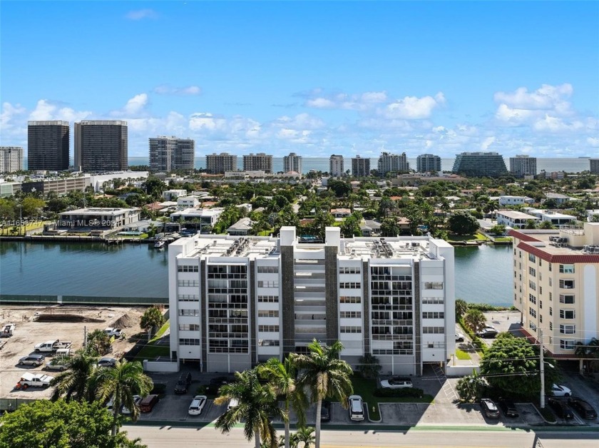 Stunning 2 bedrooms, 2 baths boasts breathtaking views of the - Beach Condo for sale in Bay Harbor Islands, Florida on Beachhouse.com