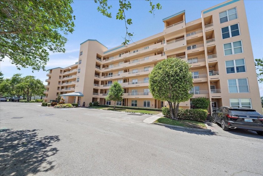 MOTIVATED SELLER! Highly sought after, rarely available, end - Beach Condo for sale in Bradenton, Florida on Beachhouse.com