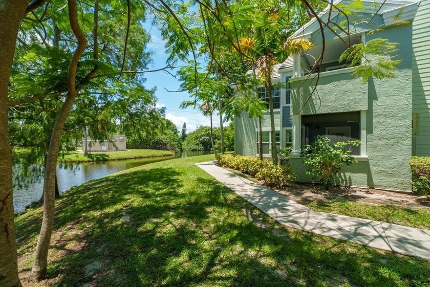 Waterview , Beautiful 2 Bedroom 2 Bathroom Condo. Enjoy the - Beach Condo for sale in Delray Beach, Florida on Beachhouse.com