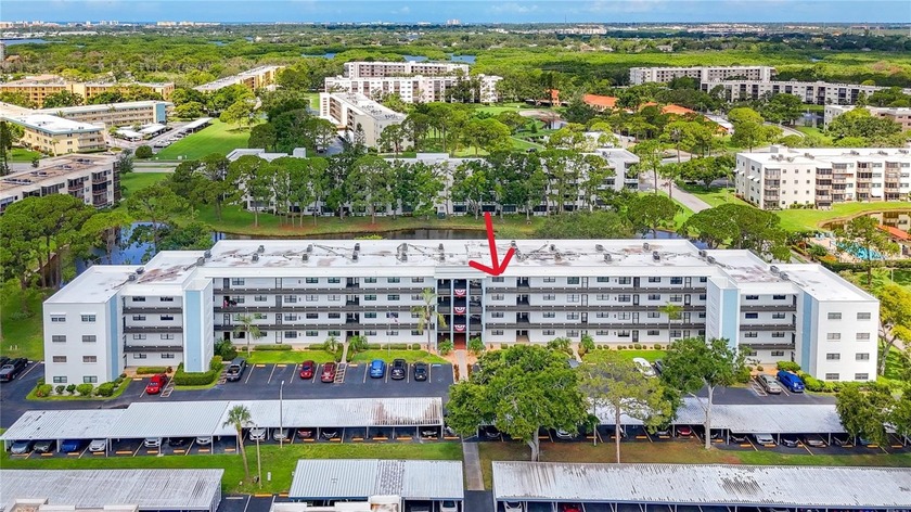 One or more photo(s) has been virtually staged. MOVE-IN READY - Beach Condo for sale in St. Petersburg, Florida on Beachhouse.com