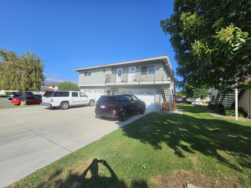 Superior upper ''penthouse'' unit featuring serene mountain - Beach Condo for sale in Carpinteria, California on Beachhouse.com