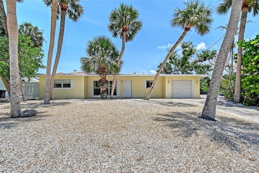 Beaches, Boating & Bistros!!! Excellent Investment, 2nd Home or - Beach Home for sale in Sarasota, Florida on Beachhouse.com