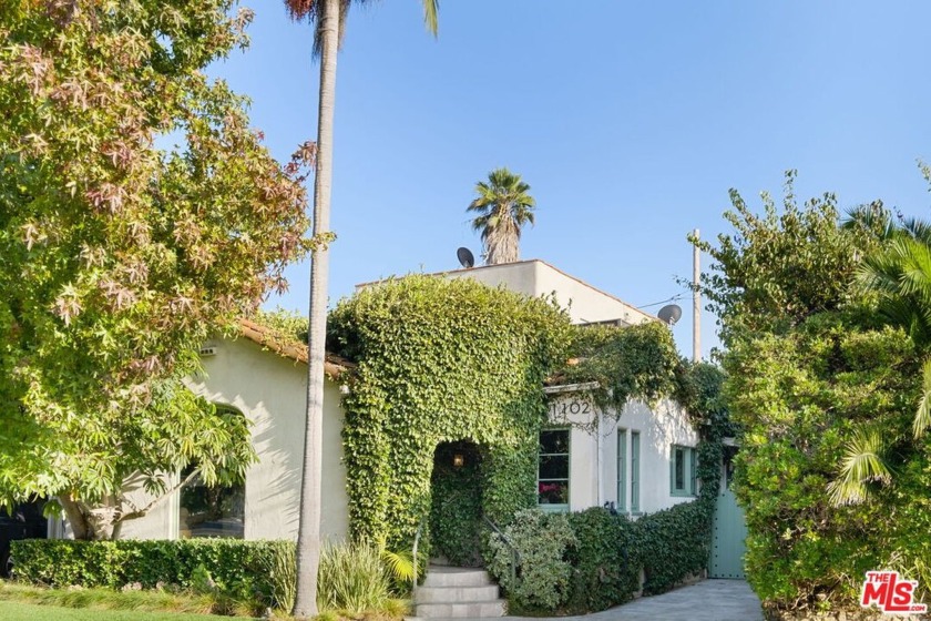 This 1920s Spanish-style sanctuary invites you to experience - Beach Home for sale in Venice, California on Beachhouse.com