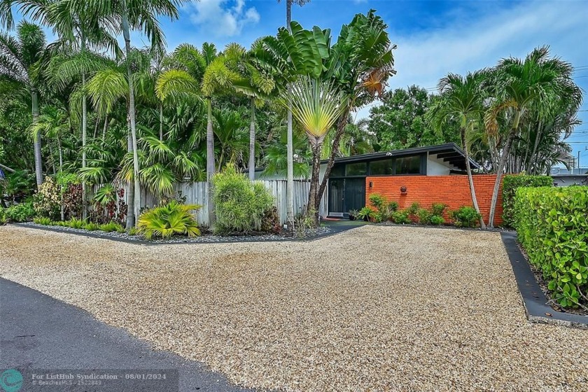 Discover mid-century modern elegance in this 2-bedroom, 2.5-bath - Beach Home for sale in Wilton Manors, Florida on Beachhouse.com