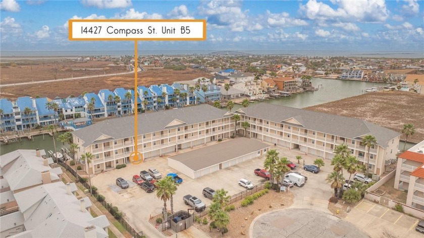 WATERFRONT CONDO + PRIVATE BOAT DOCK + 1 CAR GARAGE + SHORT TERM - Beach Condo for sale in Corpus Christi, Texas on Beachhouse.com