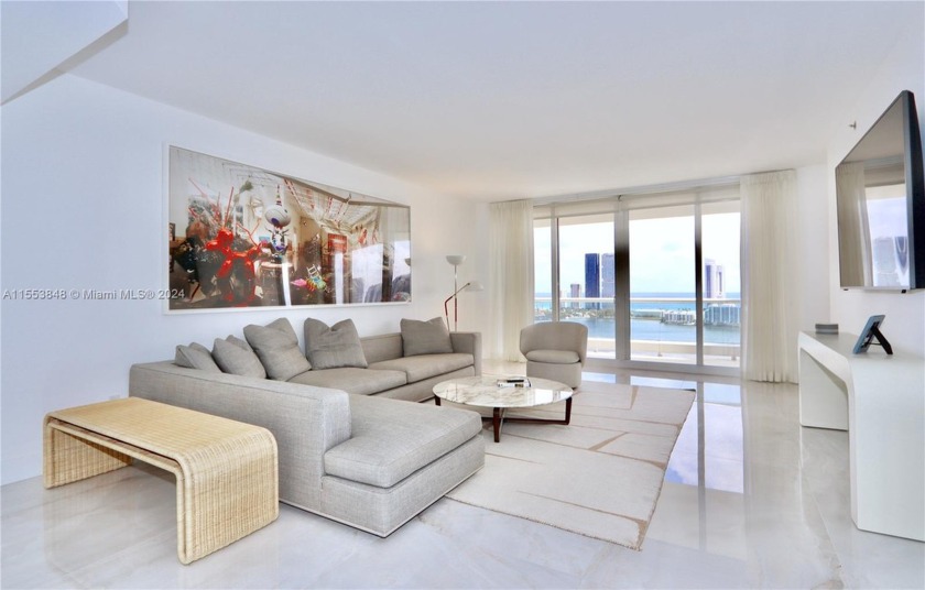 SPECTACULAR VIEWS FROM THIS HIGH FLOOR MOST DESIRABLE 2 BEDRM/ 2 - Beach Condo for sale in Aventura, Florida on Beachhouse.com