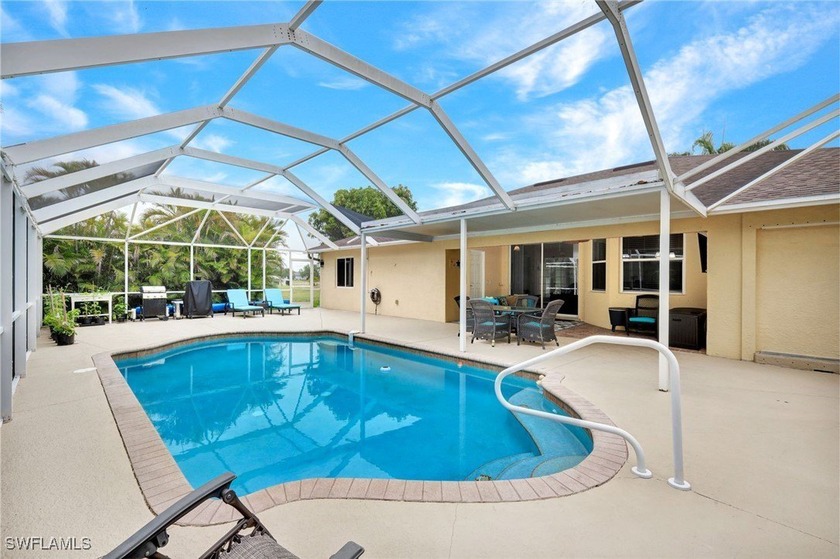 Gorgeous Pool Home is Updated and Move-in ready! It has 3 - Beach Home for sale in Cape Coral, Florida on Beachhouse.com