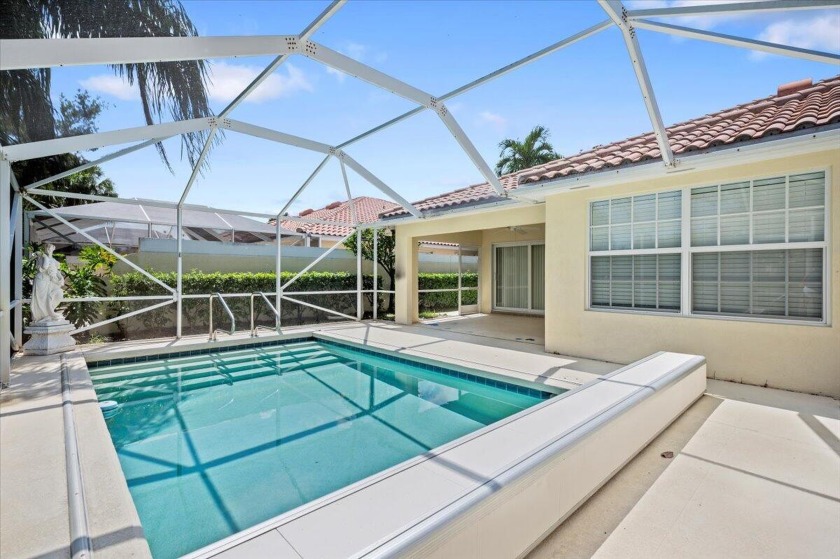 Perfect Location, Fully Renovated, Single Level 2Bed/2Bath Pool - Beach Home for sale in Palm Beach Gardens, Florida on Beachhouse.com