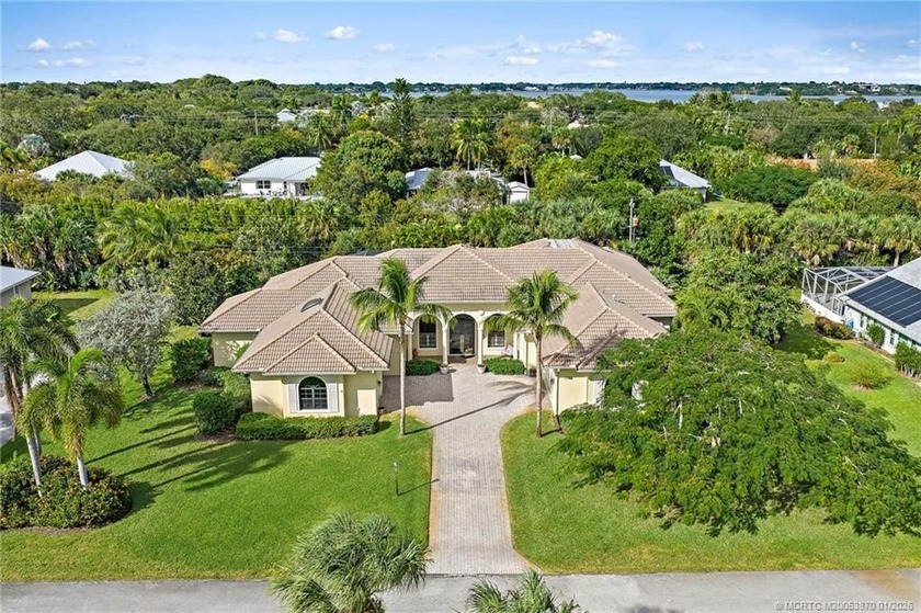 Welcome to Royal Harbor, a private community with deeded docks! - Beach Home for sale in Stuart, Florida on Beachhouse.com