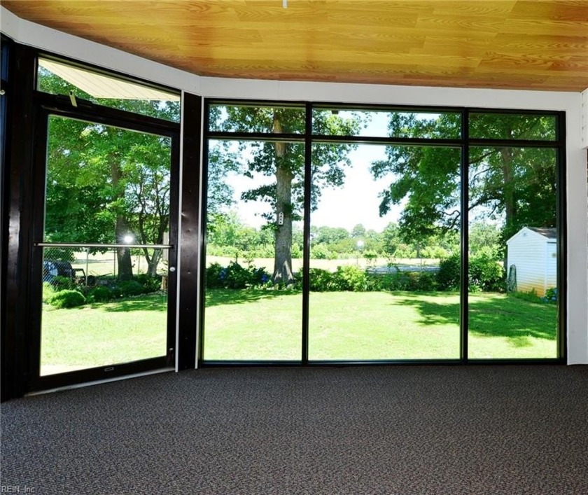 Back room can be walled w/door - would be 3rd bedroom. Washer & - Beach Home for sale in Norfolk, Virginia on Beachhouse.com