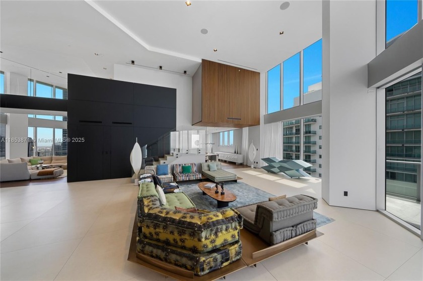 EXQUISITELY REDESIGNED TWO-STORY PENTHOUSE BY TOGU DESIGN & - Beach Condo for sale in Miami, Florida on Beachhouse.com