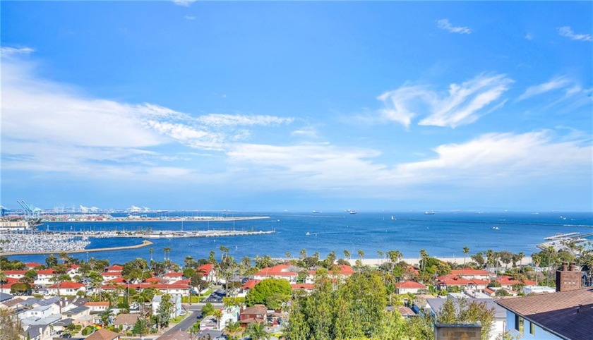 This stunning property perched high on the hill offers a - Beach Condo for sale in San Pedro, California on Beachhouse.com