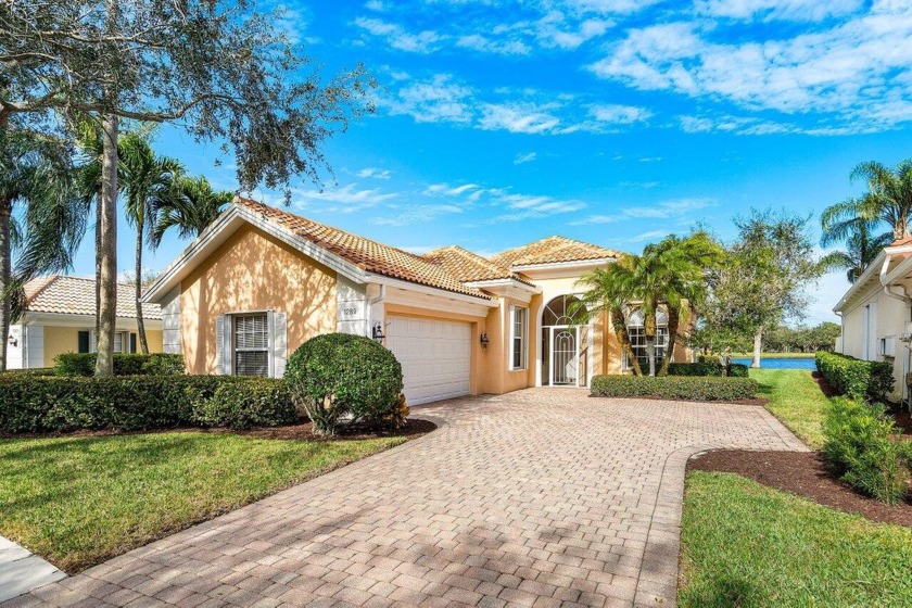 Discover the Florida Club in Stuart, FL with 531 homes in a - Beach Home for sale in Stuart, Florida on Beachhouse.com