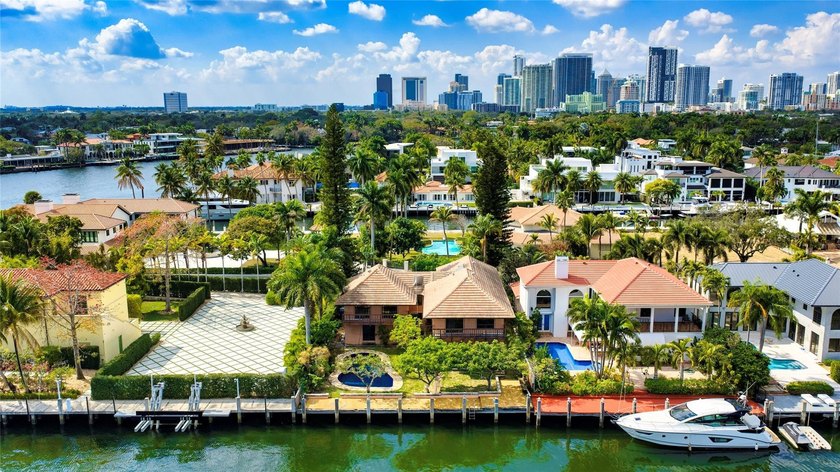 Las Olas Isles Deepwater Estate sited on 75' +/- of prime - Beach Home for sale in Fort Lauderdale, Florida on Beachhouse.com