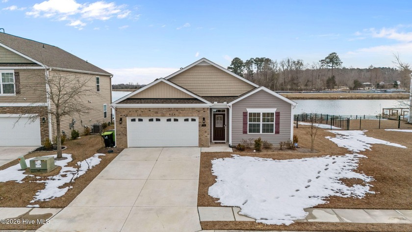Welcome to your slice of paradise at Lake Tyler! This 4-bedroom - Beach Home for sale in New Bern, North Carolina on Beachhouse.com