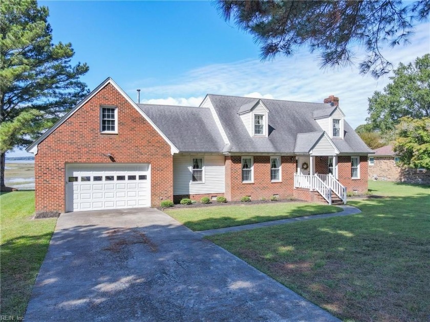 STUNNING waterfront views from your screened back porch! - Beach Home for sale in Suffolk, Virginia on Beachhouse.com