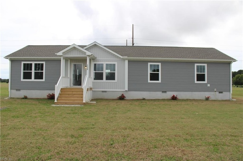 Welcome to this beautiful home located in the desirable - Beach Home for sale in Painter, Virginia on Beachhouse.com