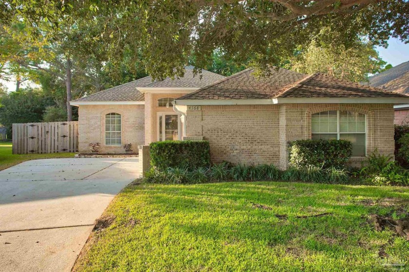 Welcome to Fairways! The sought after interior golf community of - Beach Home for sale in Gulf Breeze, Florida on Beachhouse.com