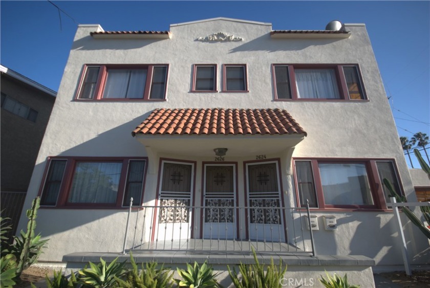 1924 Spanish Revival Duplex located in historic Rose Park South - Beach Townhome/Townhouse for sale in Long Beach, California on Beachhouse.com