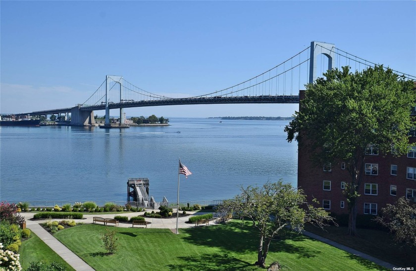 Opportunity Knocks. Join This Luxurious Waterfront Community - Beach Apartment for sale in Beechhurst, New York on Beachhouse.com