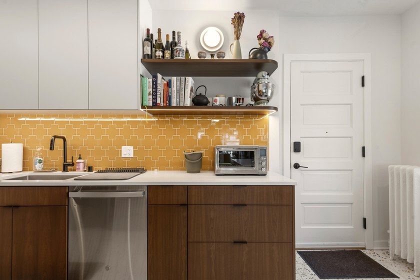 This spacious condo blends historic charm with thoughtful modern - Beach Condo for sale in Milwaukee, Wisconsin on Beachhouse.com