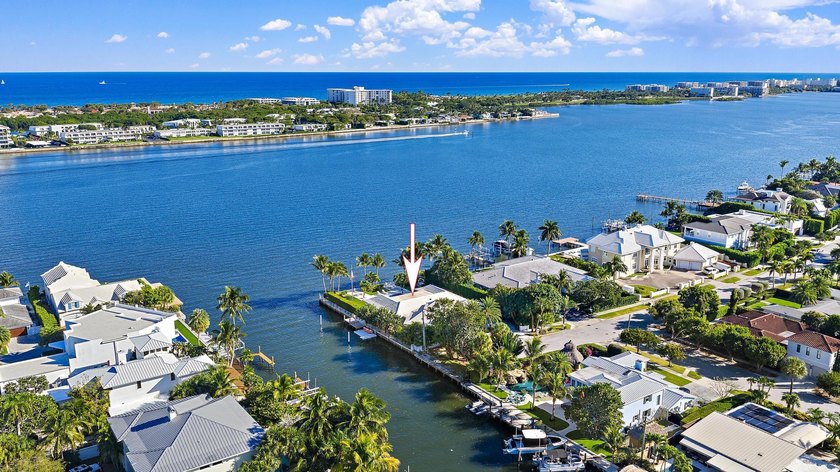 Beautifully renovated in College Park on the Intracoastal. A - Beach Home for sale in Lake Worth Beach, Florida on Beachhouse.com