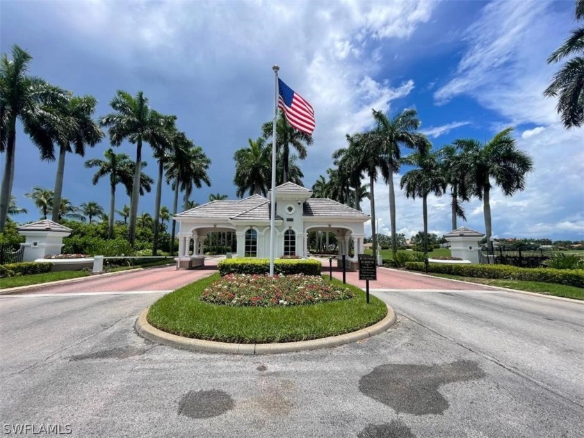 Beautiful GROUND LEVEL, 2BR/2BA that feels like a CORNER UNIT - Beach Condo for sale in Fort Myers, Florida on Beachhouse.com