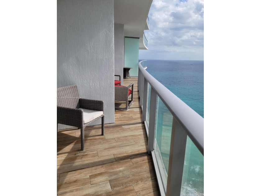 Fully furnished  2 bedroom 2 bathroom unit in Hyde Resort with - Beach Condo for sale in Hollywood, Florida on Beachhouse.com