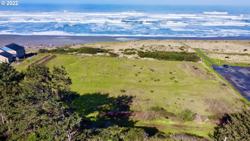 Nearly 5 and a half acres of flat, heavy commercial oceanfront - Beach Acreage for sale in Gold Beach, Oregon on Beachhouse.com