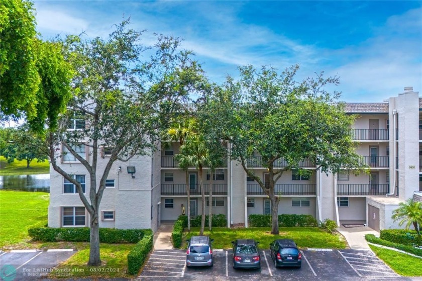 Discover this updated waterfront condo featuring 2 spacious - Beach Condo for sale in Davie, Florida on Beachhouse.com