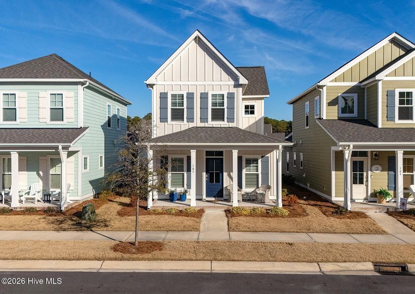 Move In Ready Beau Coast home! Lovely 3 bedroom, 2.5 bathroom - Beach Home for sale in Beaufort, North Carolina on Beachhouse.com