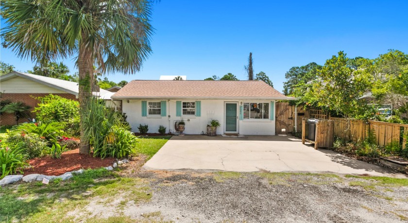 Charming 3-bedroom Florida cottage in the heart of Blue Mountain - Beach Home for sale in Santa Rosa Beach, Florida on Beachhouse.com