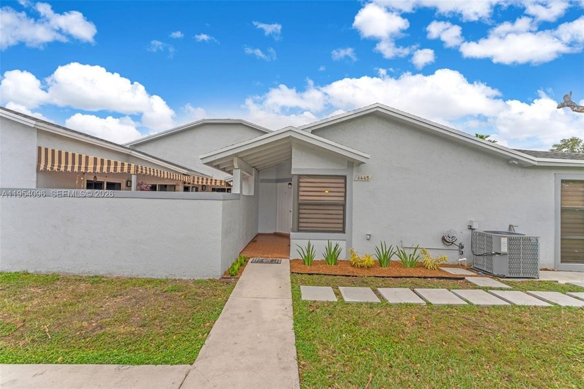 This residence is truly move-in ready and has been beautifully - Beach Condo for sale in Miami, Florida on Beachhouse.com