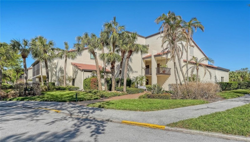 This is a great opportunity to own a piece of paradise on - Beach Condo for sale in Longboat Key, Florida on Beachhouse.com