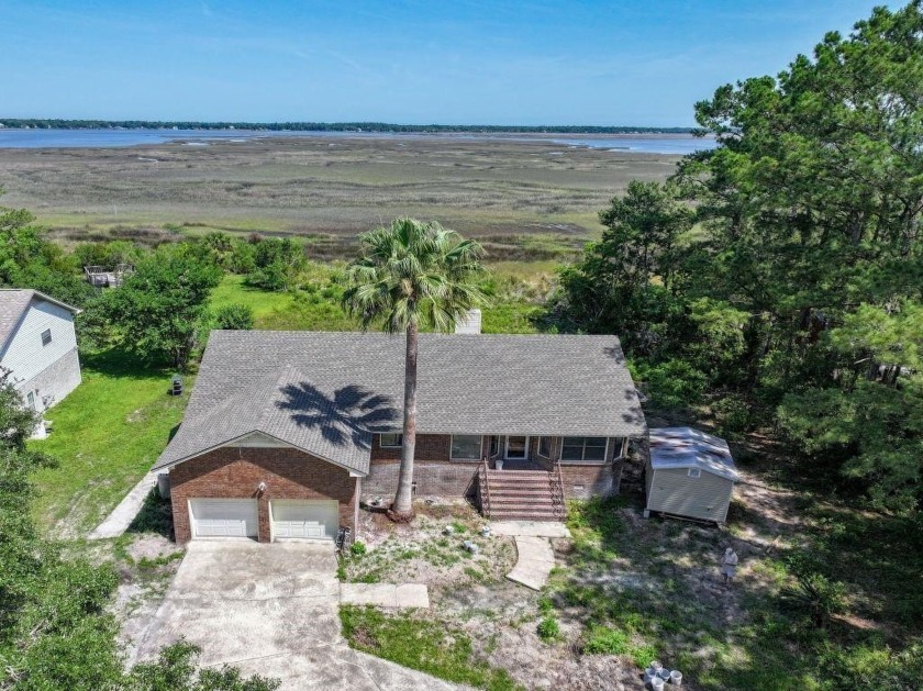 THREE BEDROOM HOME WITH MILES AND MILES OF MARSH AND RIVER VIEWS - Beach Home for sale in Saint Marys, Georgia on Beachhouse.com